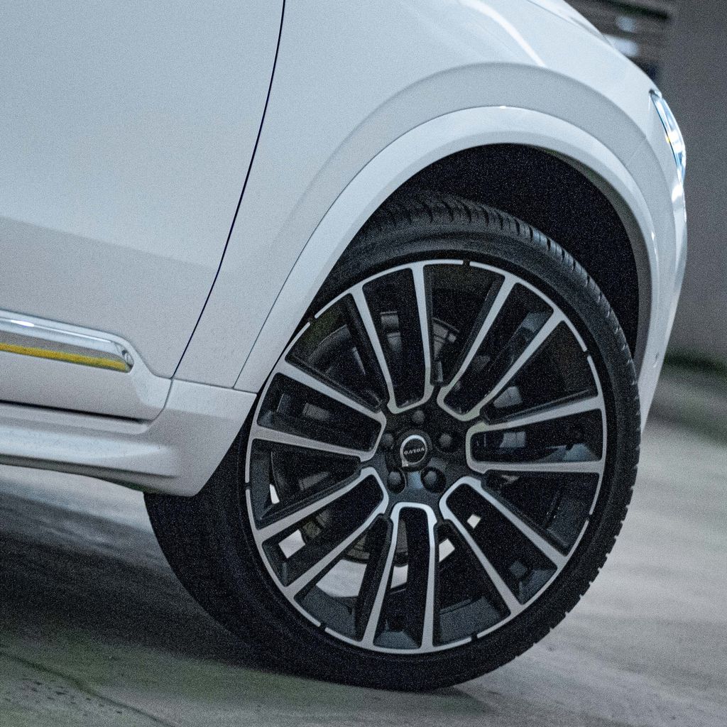 2026 Volvo XC90 Plus - Photo 7