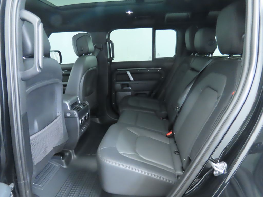 Thumbnail: 2023 Land Rover Defender - 22