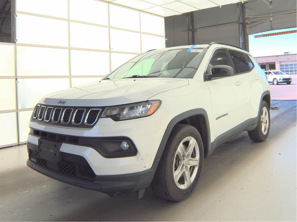View vehicle photo 2