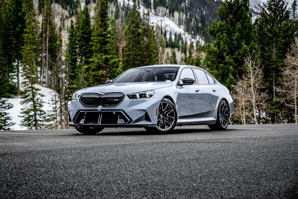 Gray (Brooklyn Grey Metallic) 2026 BMW M5 AWD Sedan All-Wheel Drive 8-Speed Automatic