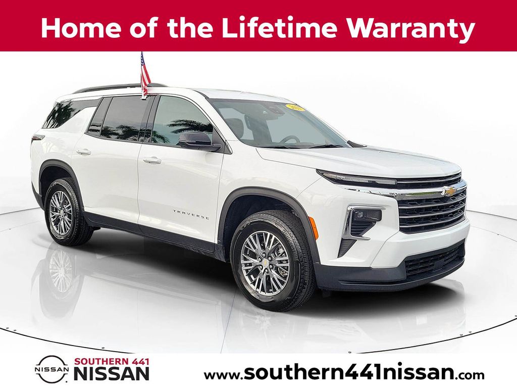 Summit White 2025 Chevrolet Traverse SUV / Crossover Front-Wheel Drive 8-Speed Automatic