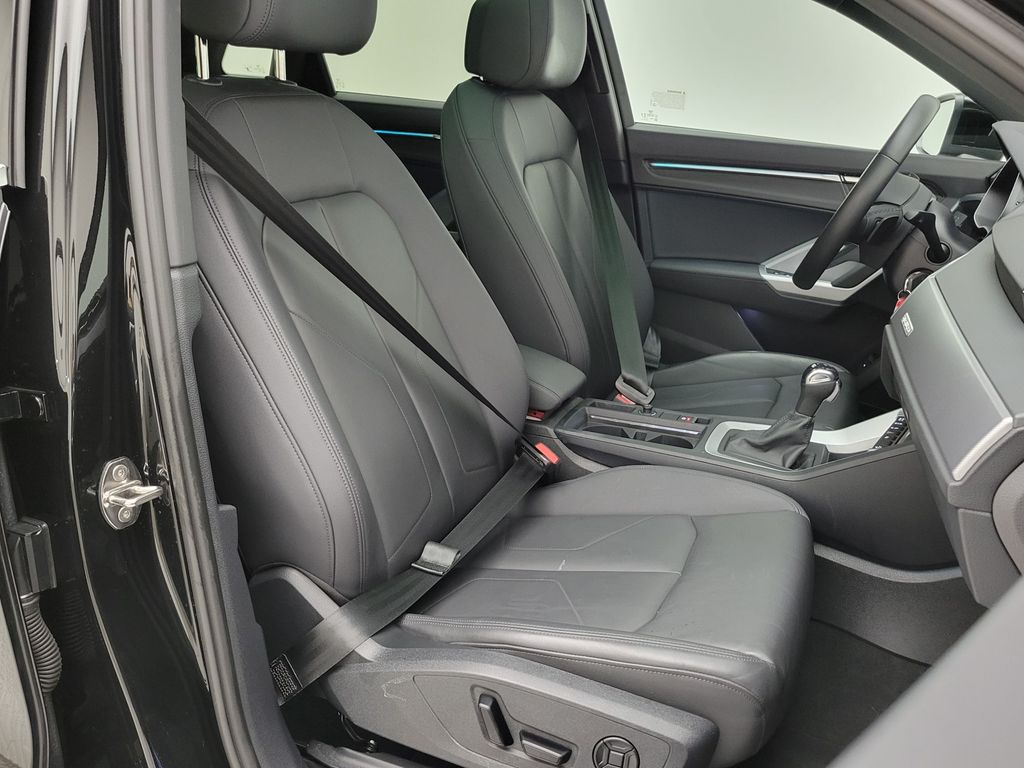 Thumbnail: 2022 Audi Q3 - 13