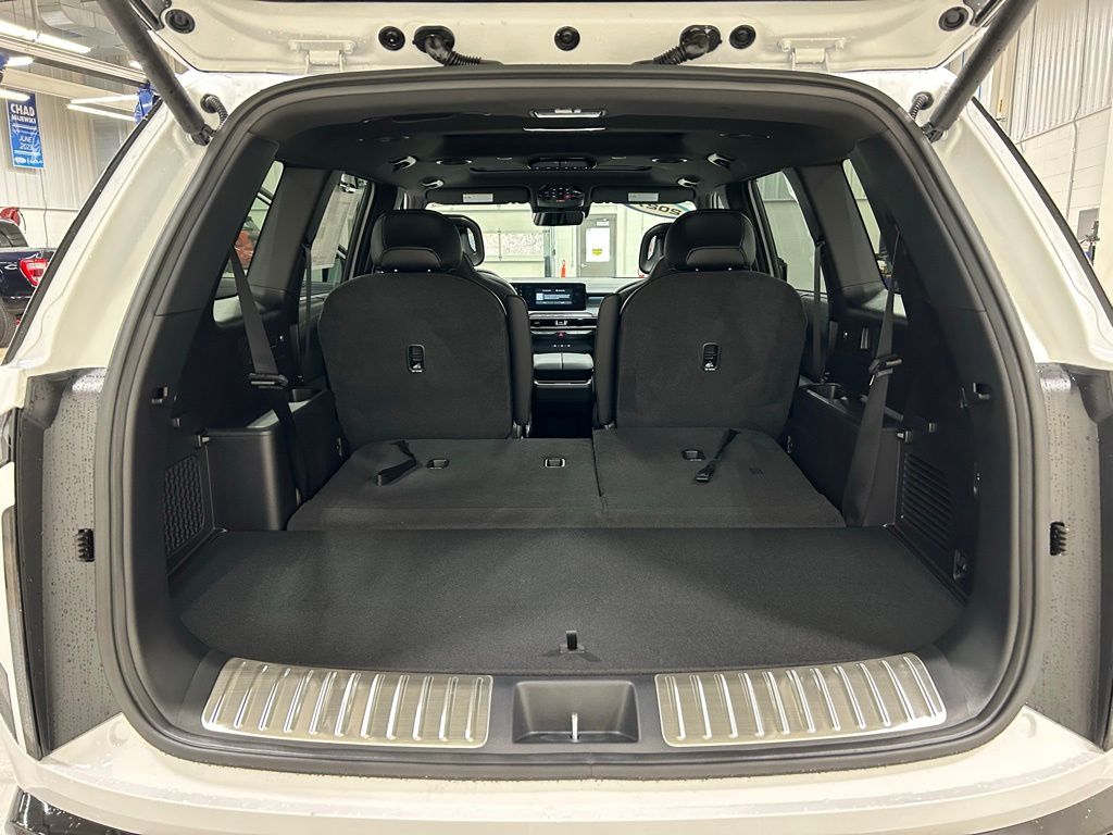 new 2027 Kia Telluride Hybrid car, priced at $57,405