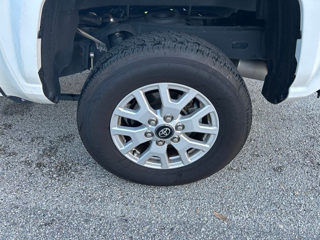 Thumbnail: 2024 Toyota Tacoma - 9