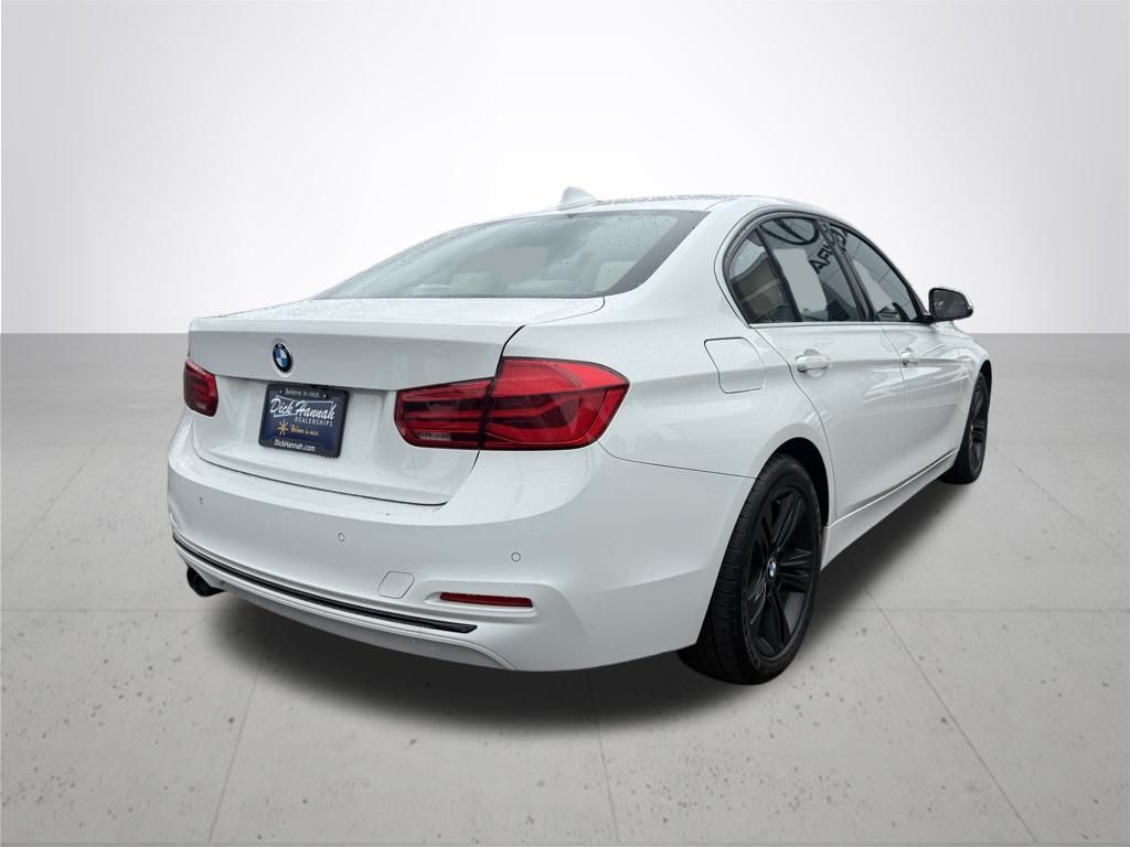 2017 BMW 3 Series 330i xDrive
