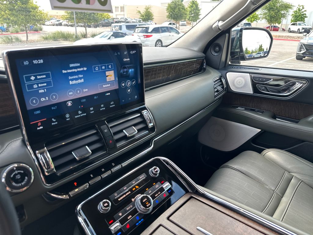 Used Car 2022 Lincoln Navigator L  Black Label For Sale Under $60,000 In Austin, Texas