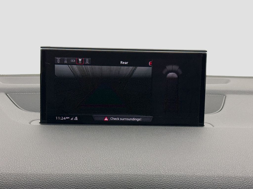 Thumbnail: 2018 Audi Q7 - 15