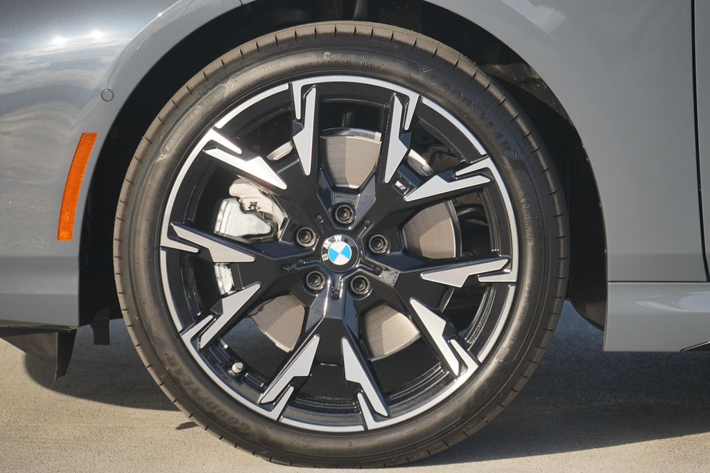 Thumbnail: 2026 BMW 2 Series - 5