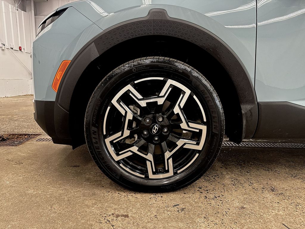 Used 2025 Hyundai Santa Cruz Truck