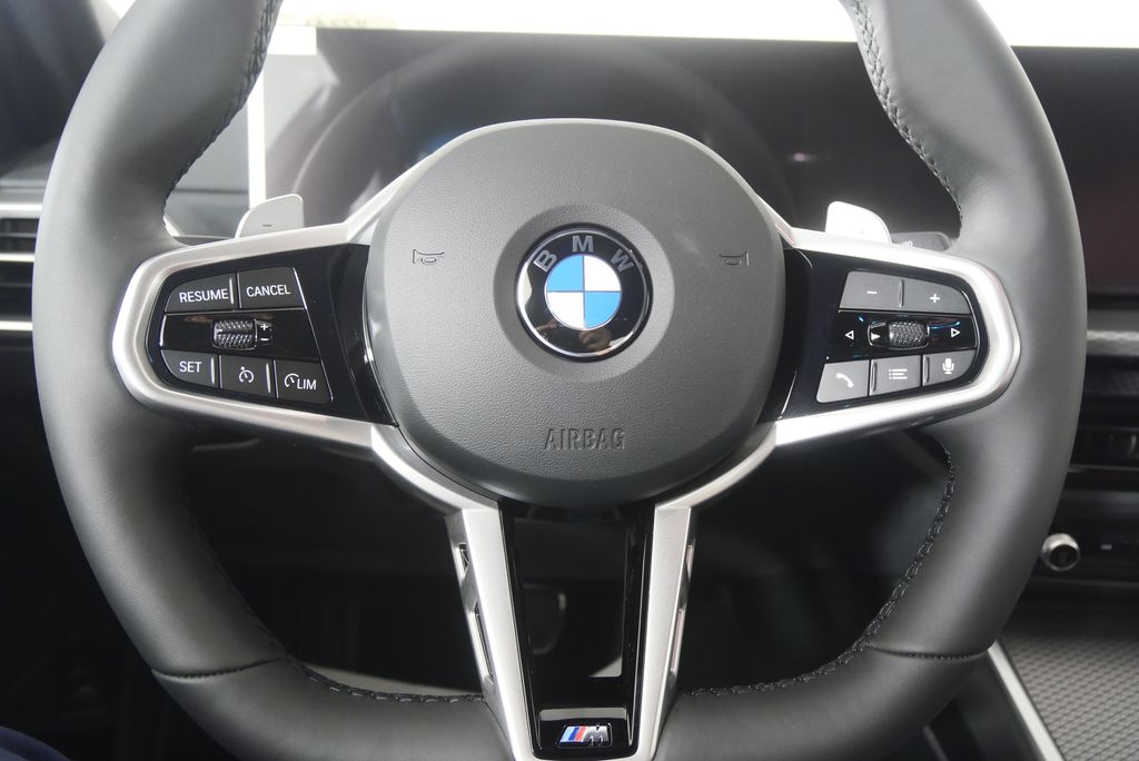 Thumbnail: 2026 BMW 3 Series - 18