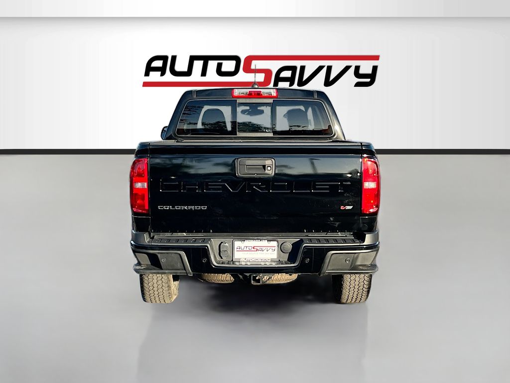 Used 2022 Black Chevrolet Z71 image 6