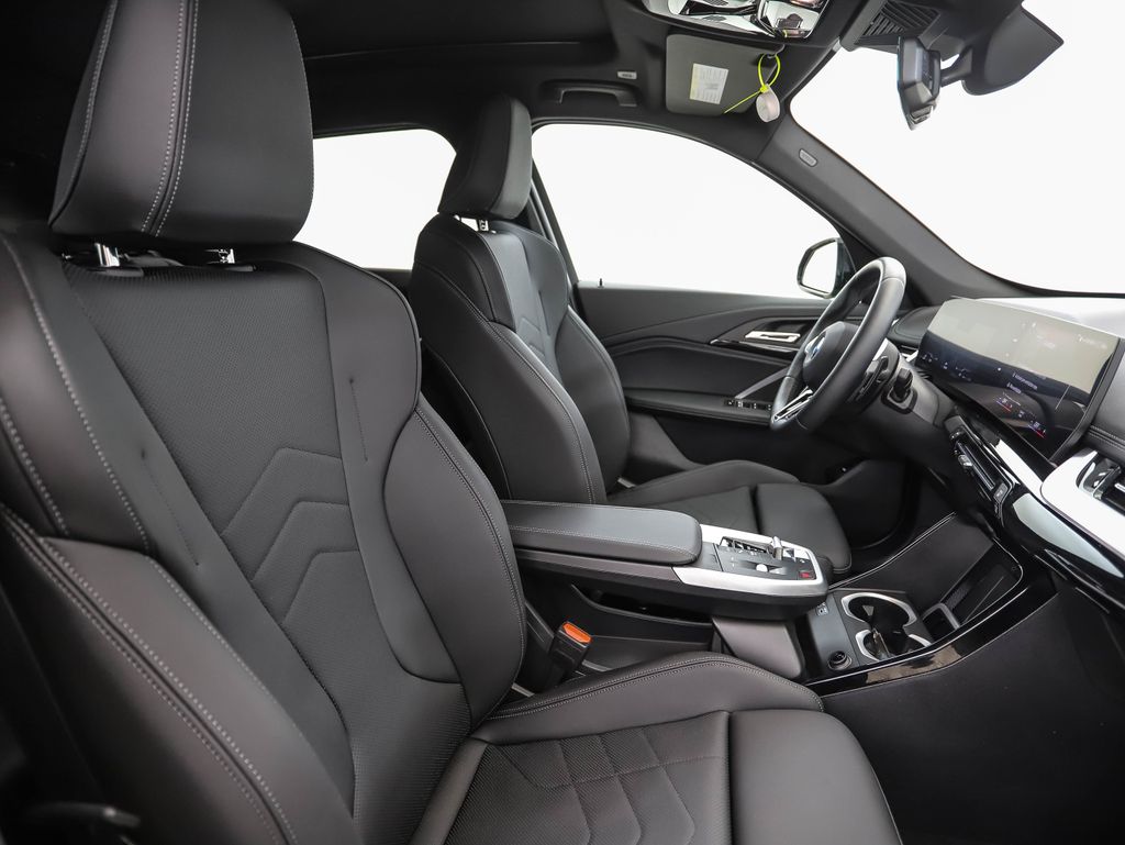 Thumbnail: 2023 BMW X1 - 30