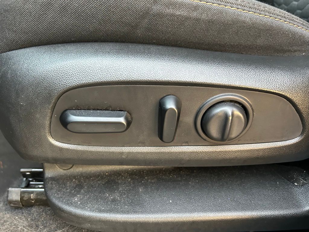 Thumbnail: 2020 Chevrolet Equinox - 15