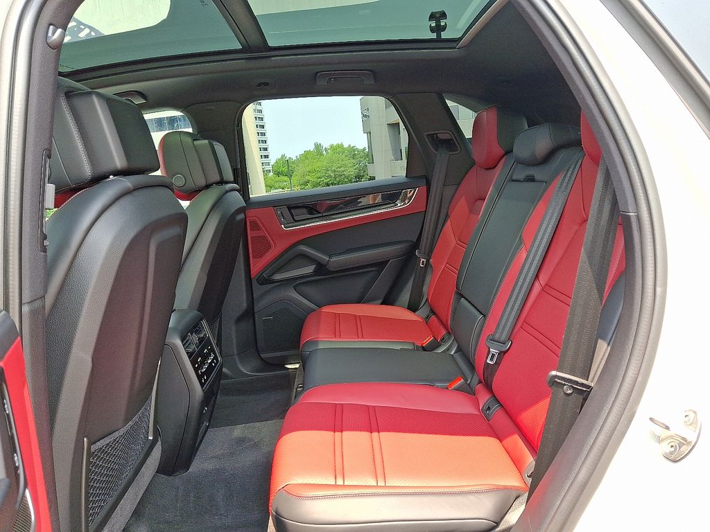 2024 Porsche Cayenne  13