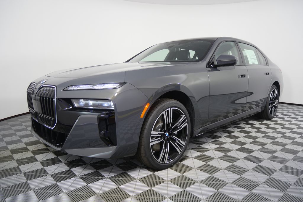 Thumbnail: 2026 BMW 7 Series - 7