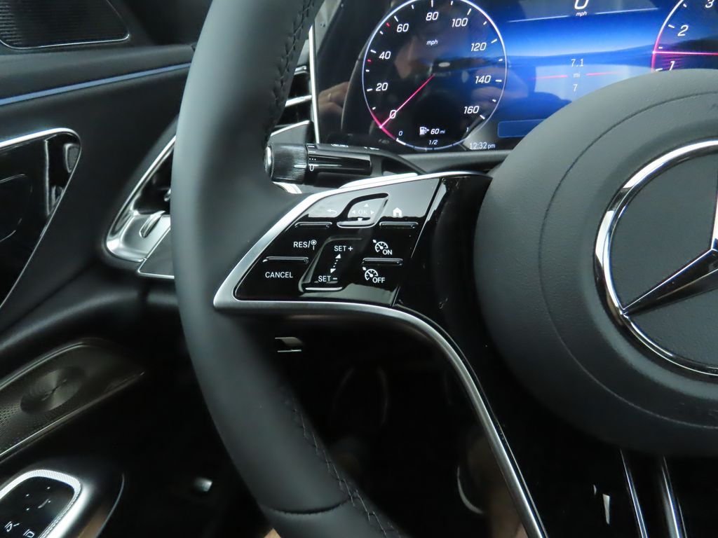 Thumbnail: 2026 Mercedes-Benz E-Class - 12