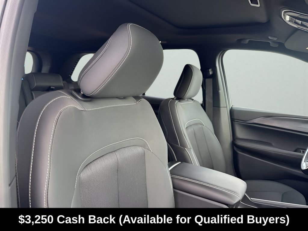 New Car 2025 Jeep Grand Cherokee  For Sale Under $40,000 In Austin, Texas