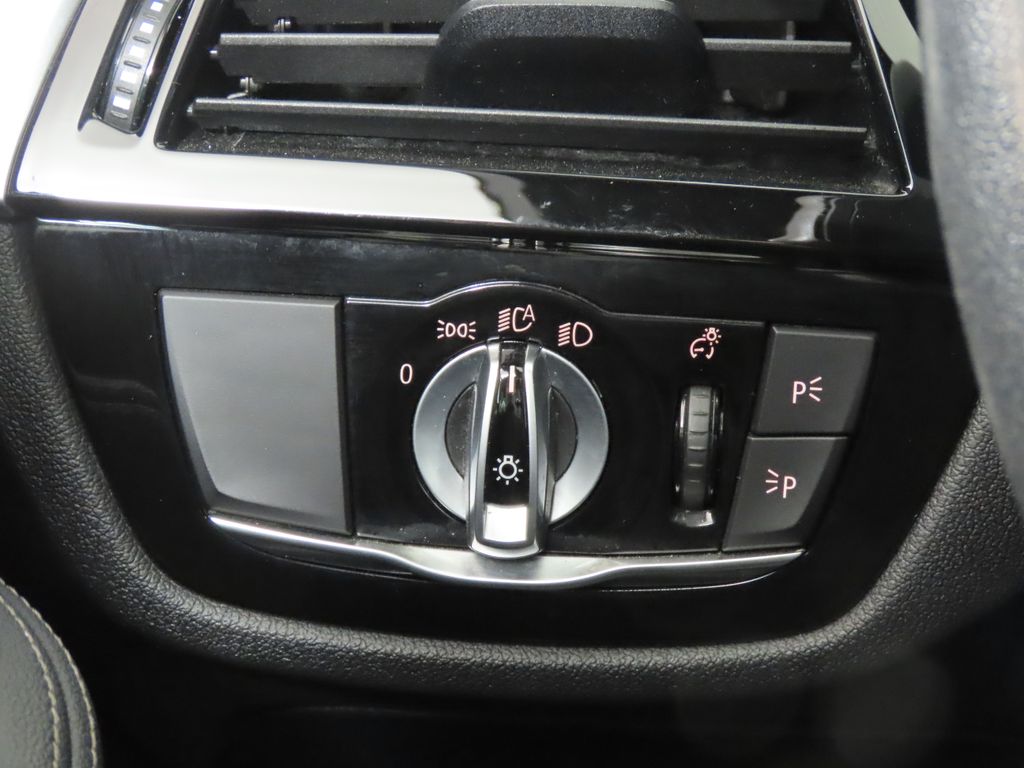 Thumbnail: 2022 BMW 5 Series - 19