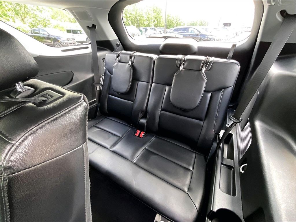 2023 Ford Explorer — photo 16