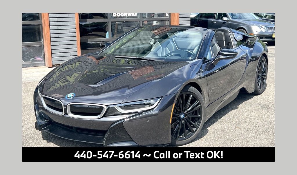 2019 BMW i8 Base - Main Image