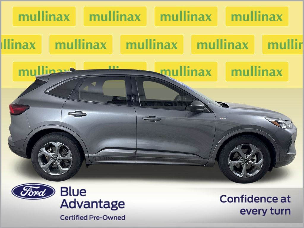 Certified Used 2023 Gray Ford ST-Line image 2