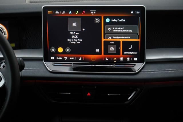 Thumbnail: 2025 Volkswagen Tiguan - 10