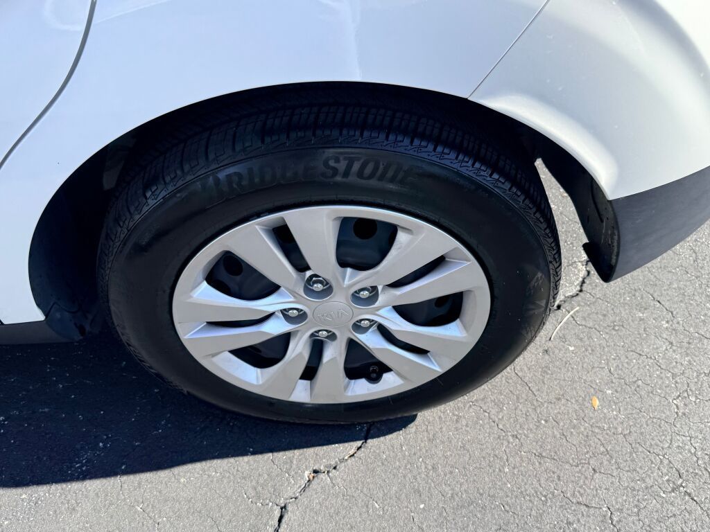 Thumbnail: 2020 Kia Soul - 9