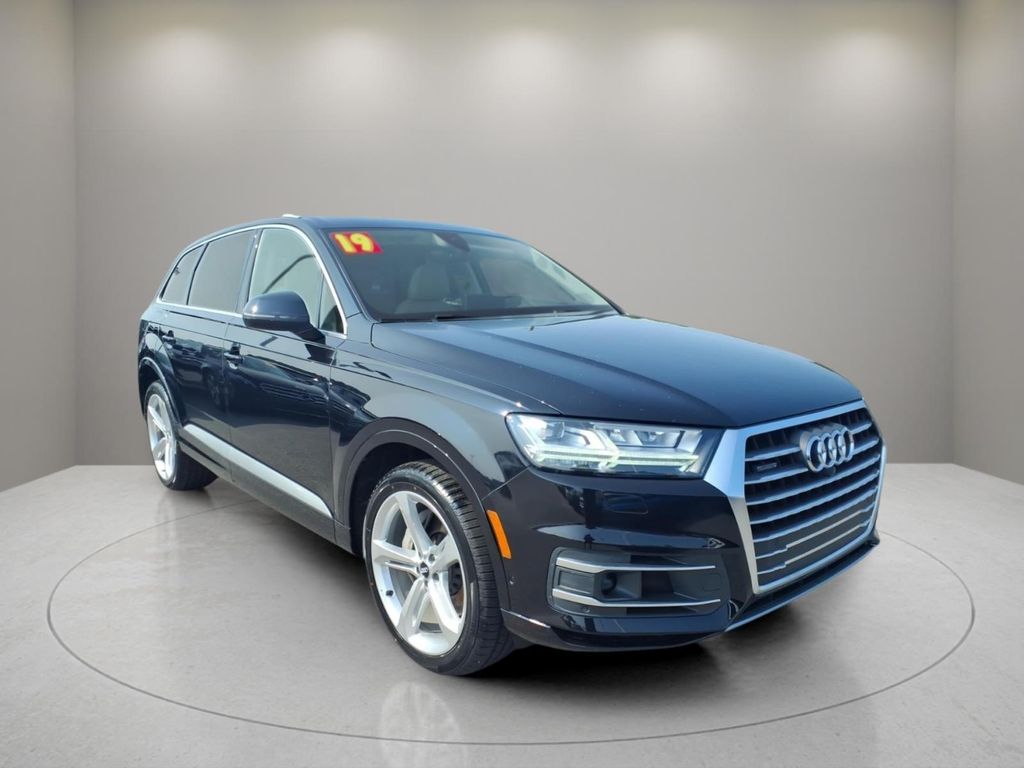 Orca Black Metallic 2019 Audi Q7 SUV / Crossover All-Wheel Drive 8-Speed Automatic