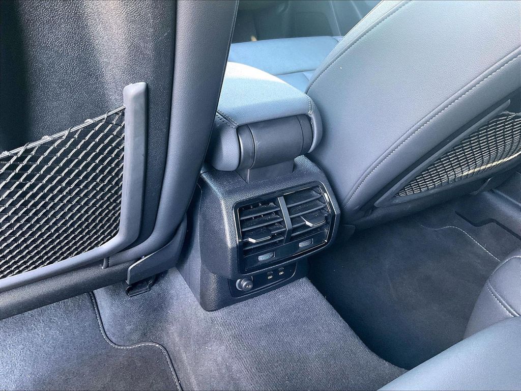 2025 Audi Q3 — photo 24