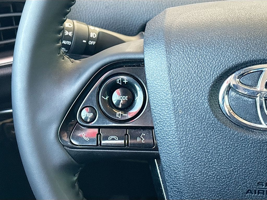 Thumbnail: 2021 Toyota Prius Prime - 11
