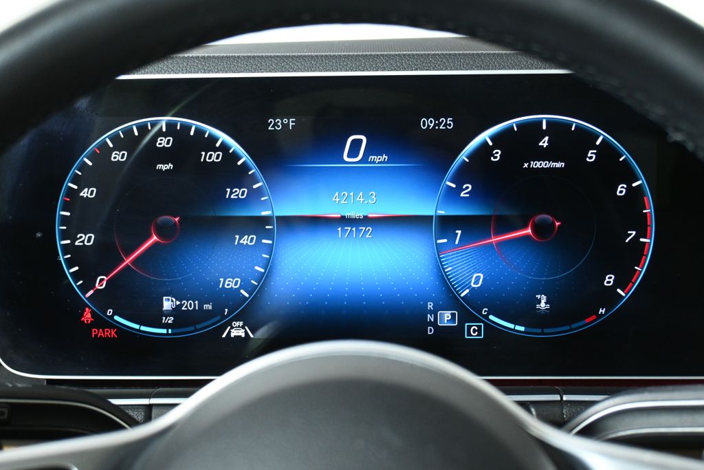 Thumbnail: 2023 Mercedes-Benz GLE - 18