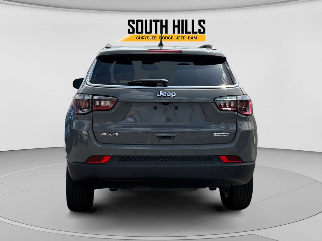 2023 Jeep Compass Latitude Lux Gray at South Hills CDJR
