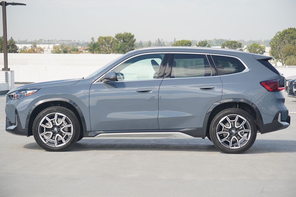 Thumbnail: 2026 BMW X1 - 4