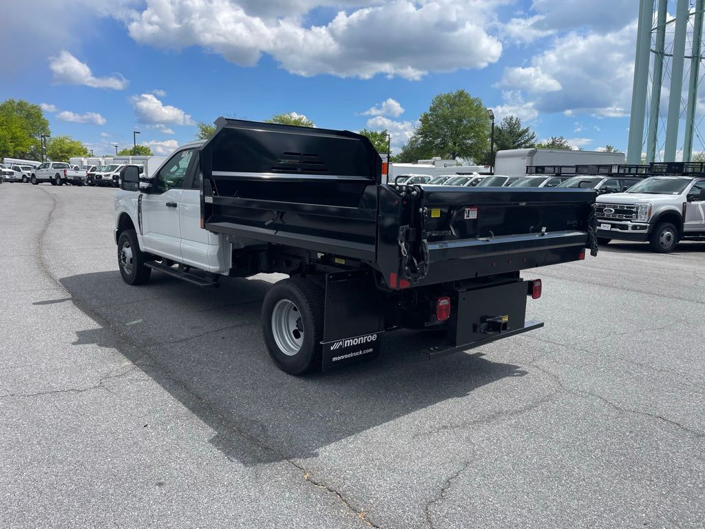 2025 Ford F-350 Chassis XL
