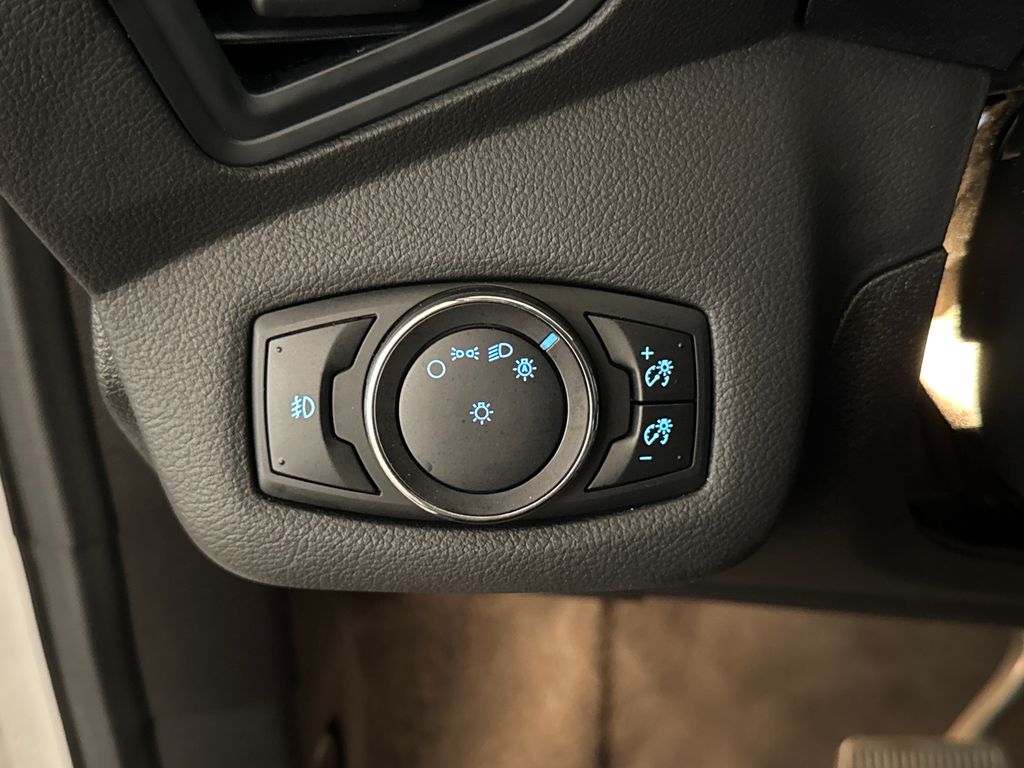 Used 2014 White Ford SE image 18