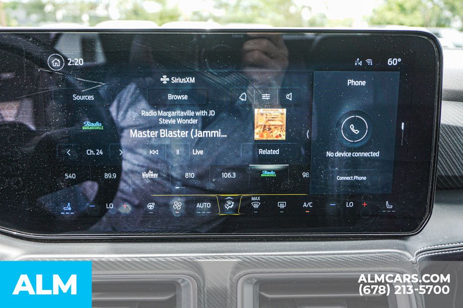 Used 2025 Silver Ford EcoBoost Premium image 38