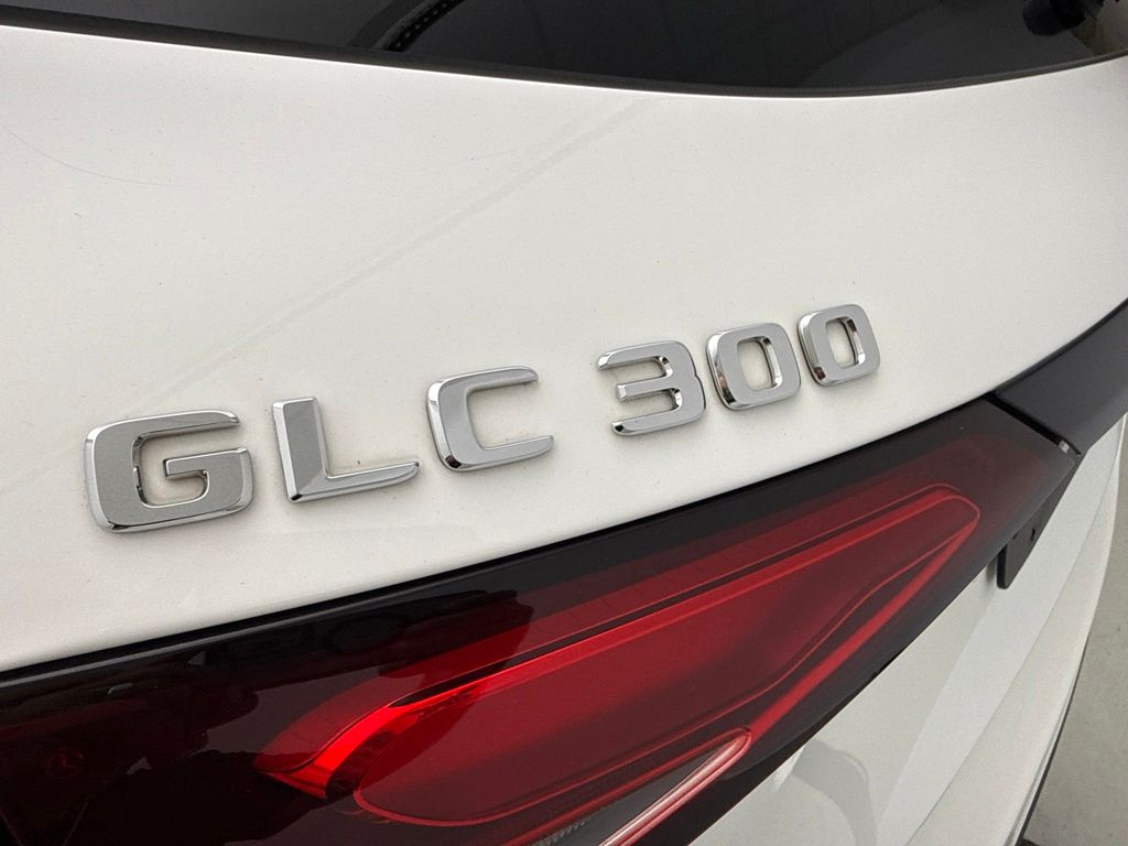 Thumbnail: 2024 Mercedes-Benz GLC - 9