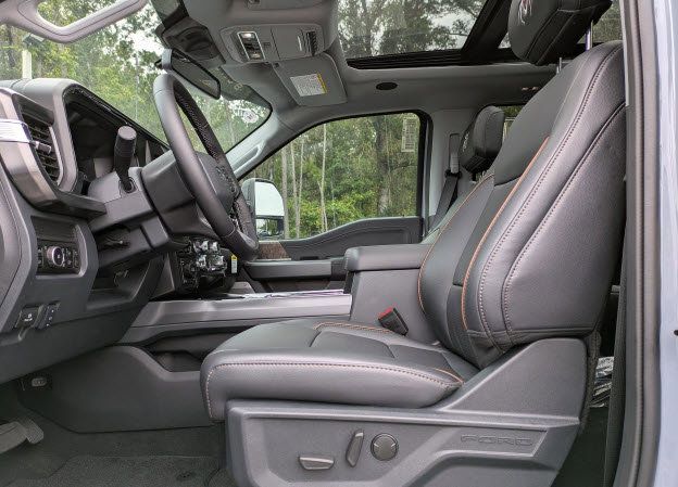 2025 Ford F-250 Black Widow