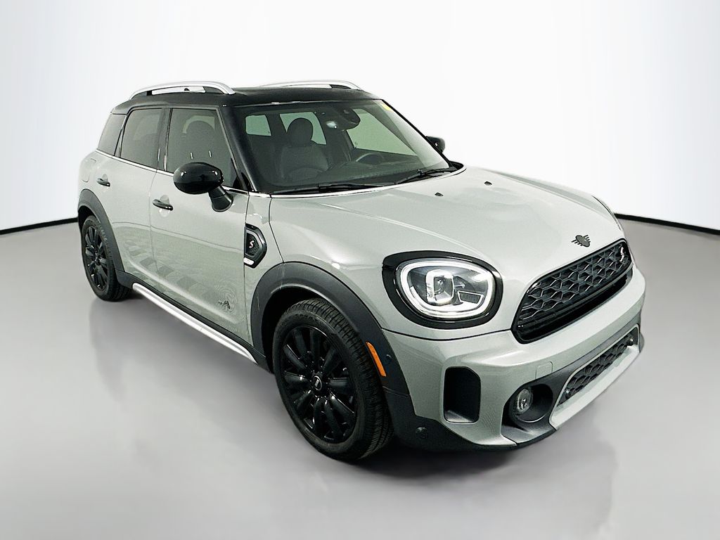 2022 MINI Cooper Countryman Iconic 3