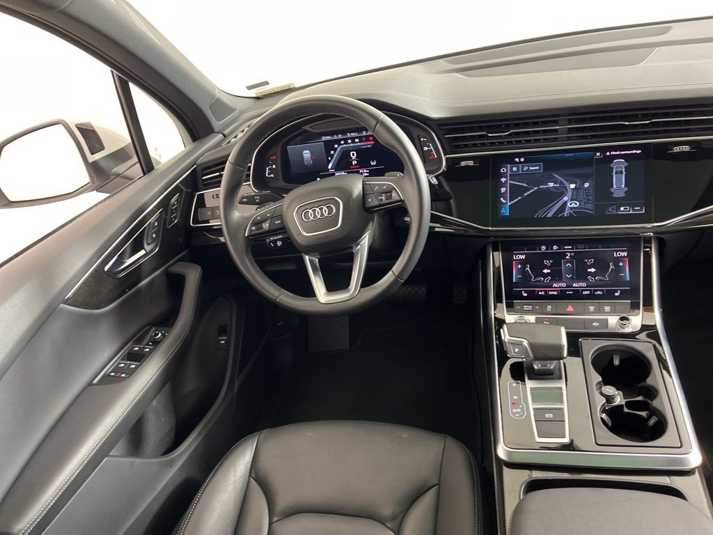 Thumbnail: 2025 Audi Q7 - 4