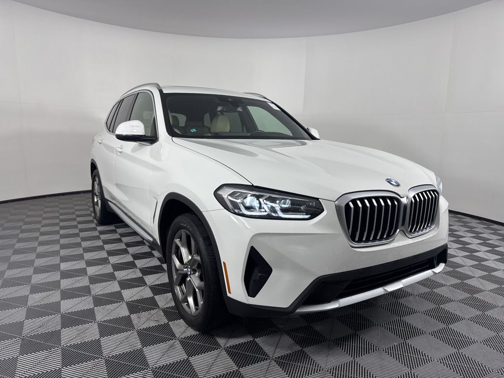 Thumbnail: 2022 BMW X3 - 3