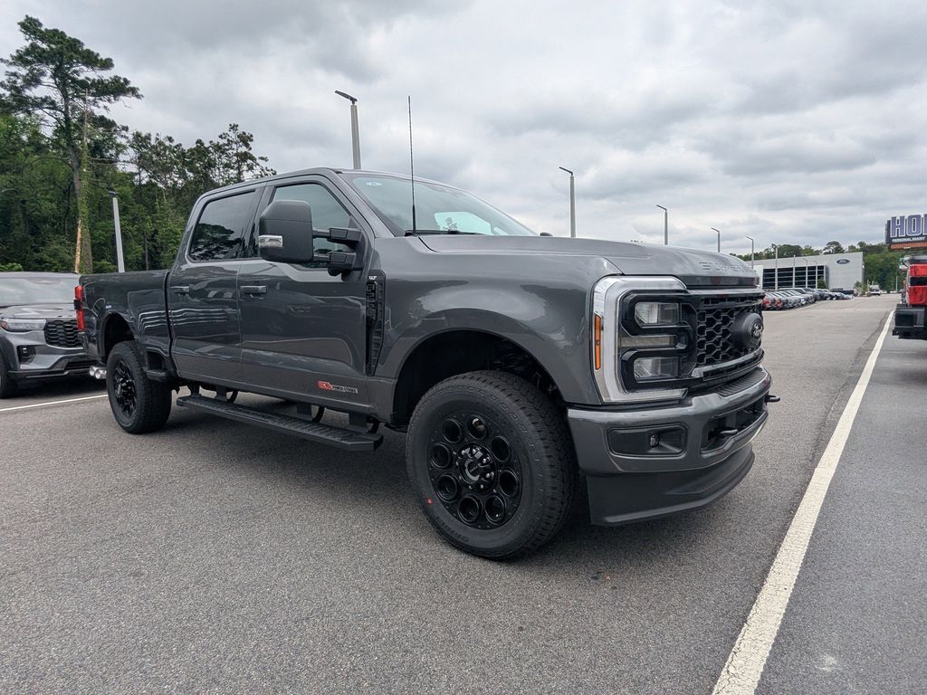2026 Ford F-250 Super Duty Black Widow