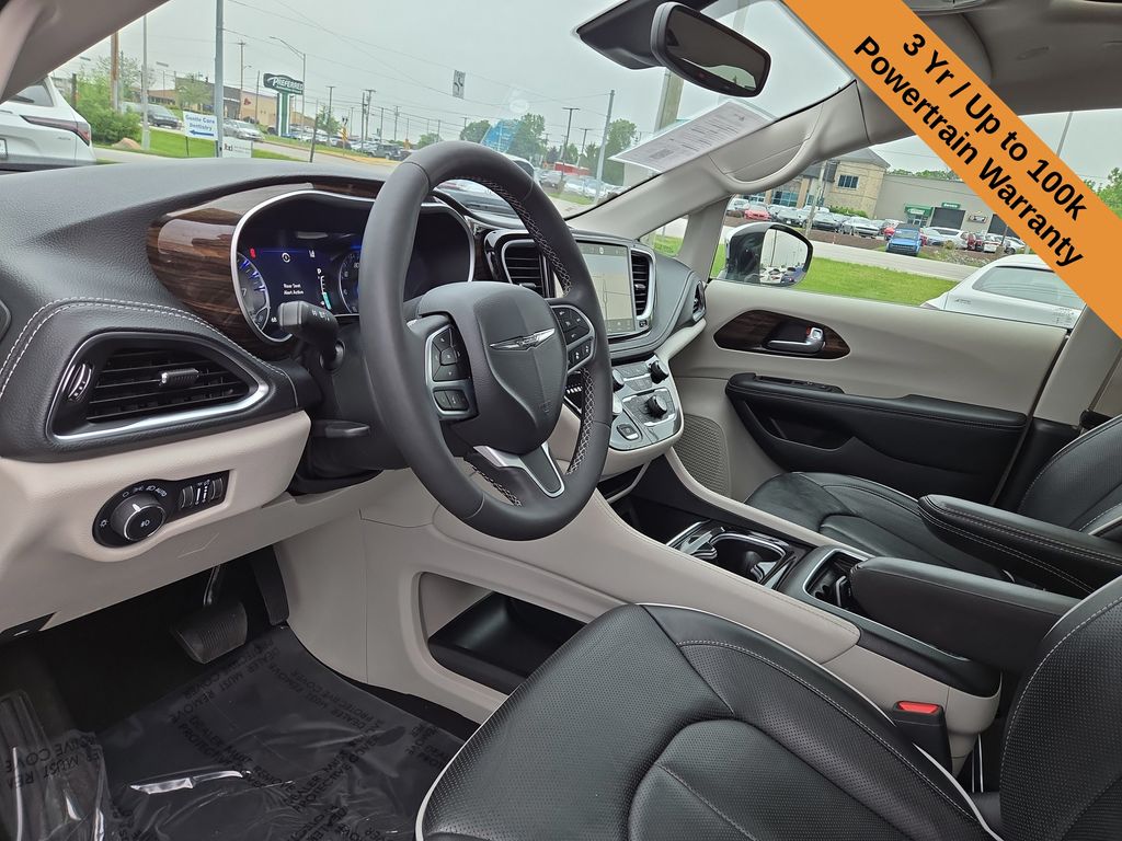 Used 2023 Chrysler Pacifica For Sale in Fort Wayne, IN