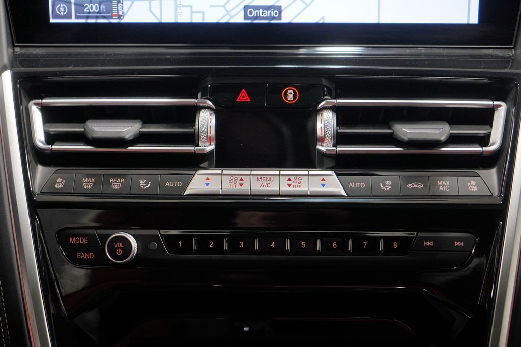 Thumbnail: 2026 BMW 8 Series - 13