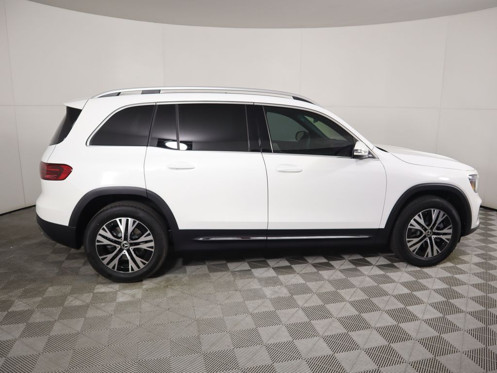 Thumbnail: 2026 Mercedes-Benz GLB - 4
