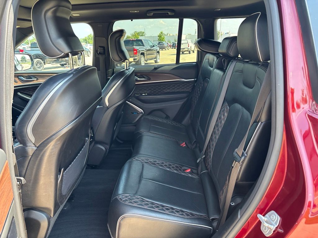 Used 2023 Jeep Grand Cherokee SUV