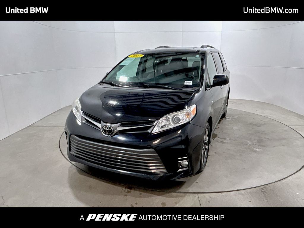 2018 Toyota Sienna XLE Hero Image