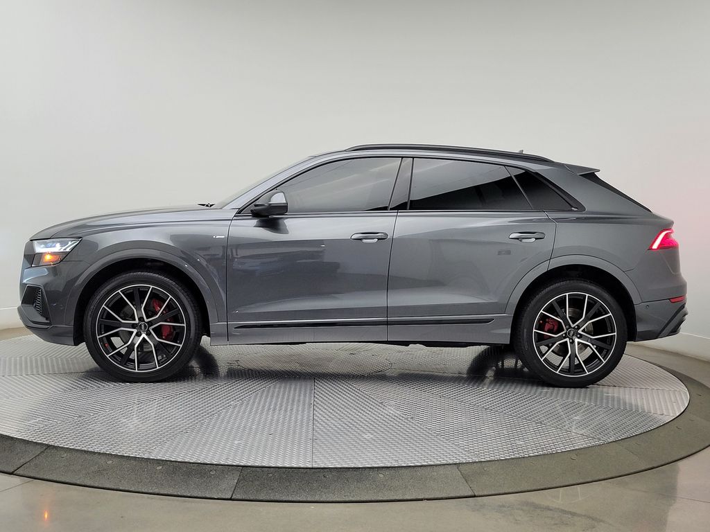 Thumbnail: 2019 Audi Q8 - 3