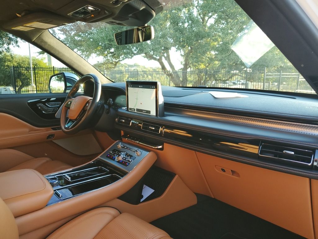 Used Car 2020 Lincoln Aviator  Black Label For Sale Under $35,000 In Austin, Texas