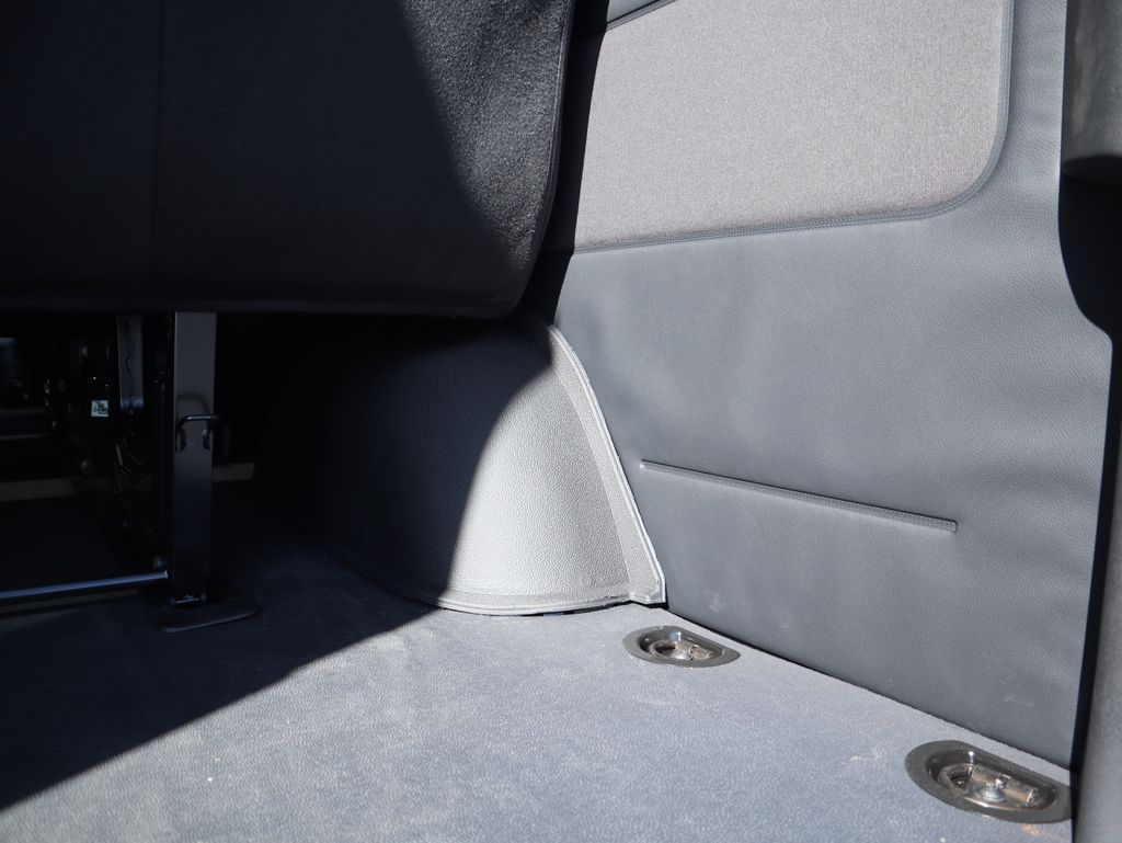 Thumbnail: 2026 Mercedes-Benz Sprinter - 31